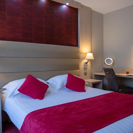 Hotel Les Trois Roses, Meylan Grenoble Exterior foto