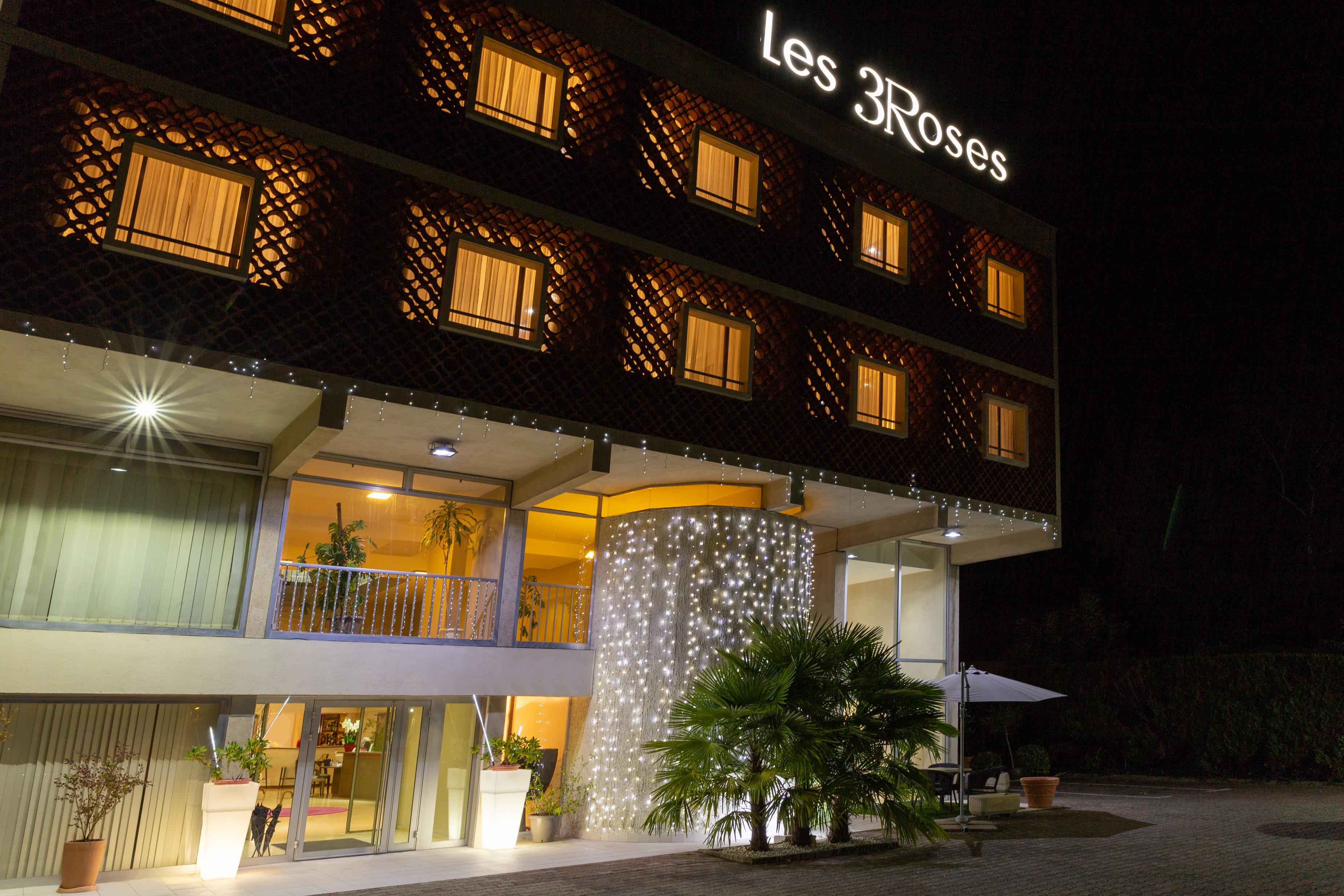 Hotel Les Trois Roses, Meylan Grenoble Exterior foto