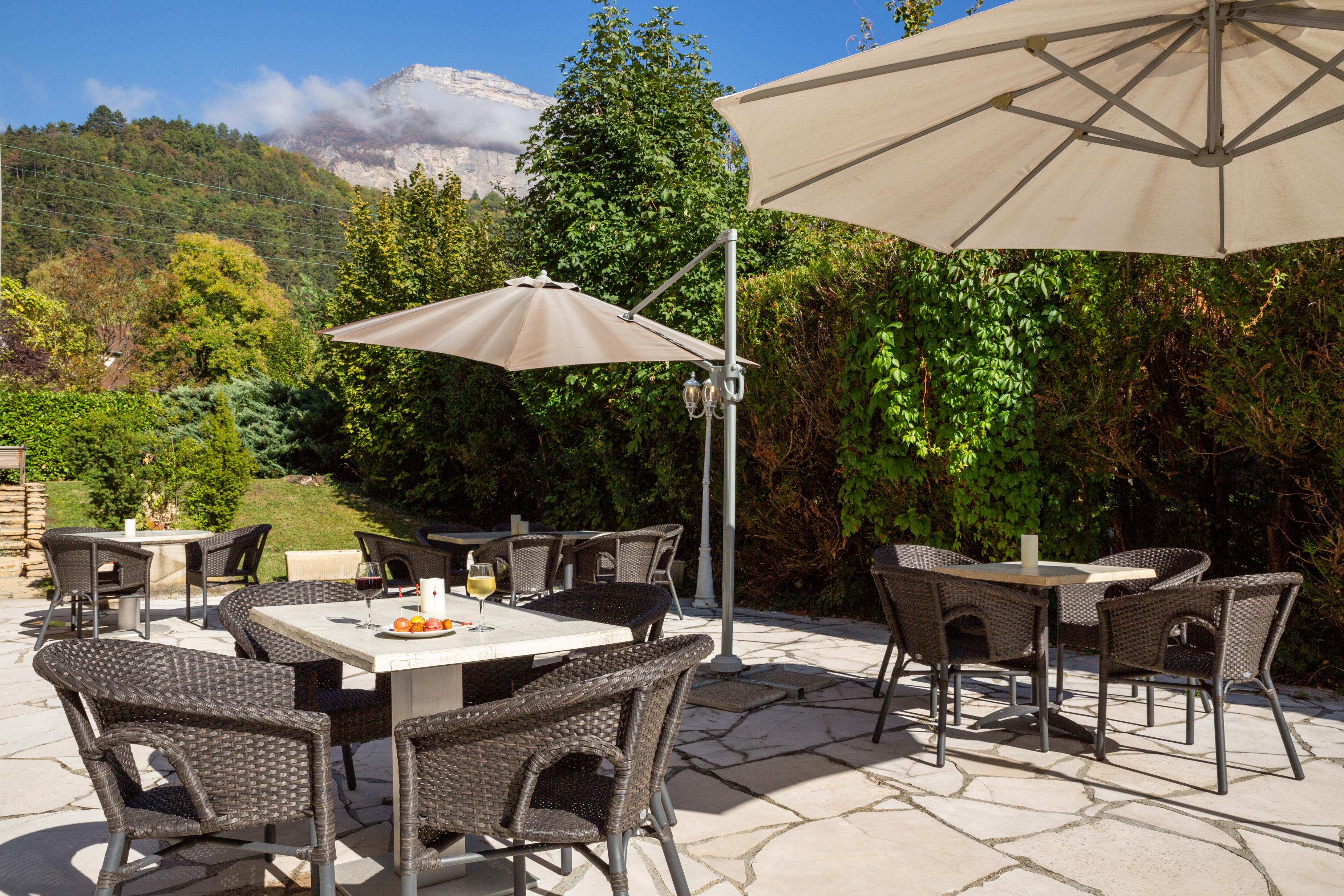 Hotel Les Trois Roses, Meylan Grenoble Exterior foto