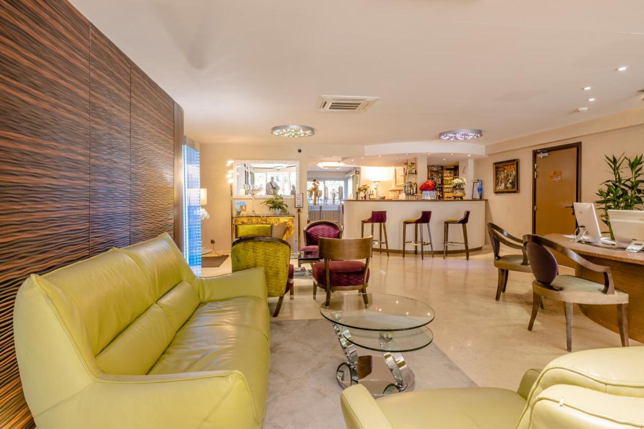Hotel Les Trois Roses, Meylan Grenoble Exterior foto